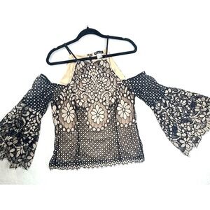 Black Lace‎ Top Floral Elegant Romantic Whimsigoth 10 Flare Sleeve Date Night